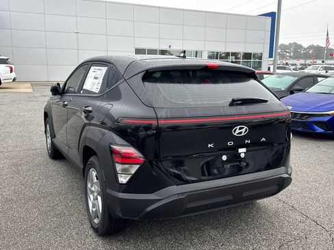 New 2026 Hyundai Kona SE image 3