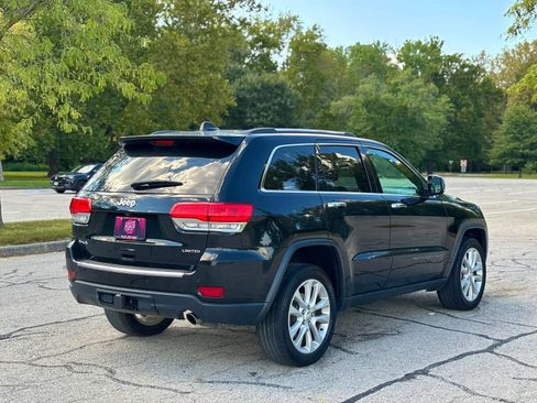 Used 2017 Jeep Grand Cherokee Limited w/ Luxury Group II AWD/4WD image 6
