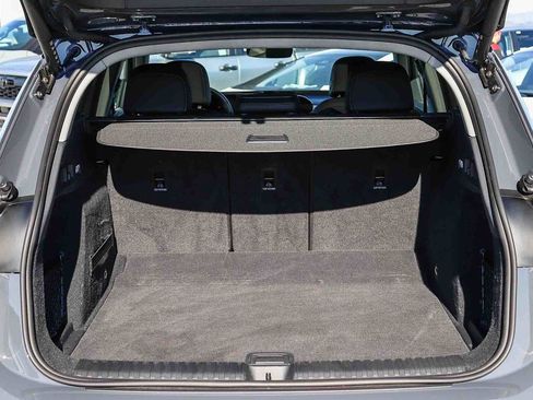 Used 2025 Audi Q6 e-tron Premium w/ Convenience Package image 35