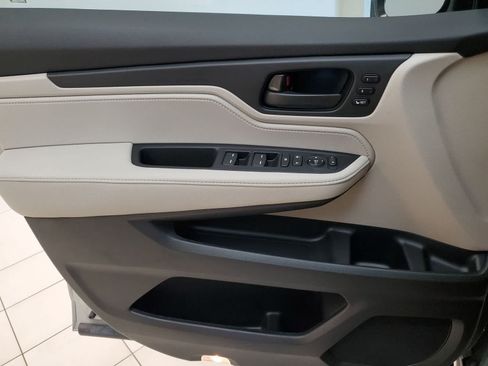 Certified 2025 Honda Odyssey EX-L image 16
