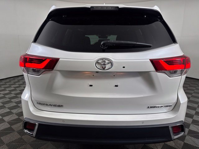 Used 2018 Toyota Highlander Limited AWD/4WD image 23