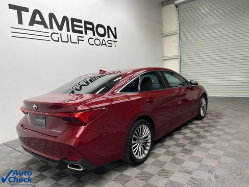 Used 2019 Toyota Avalon Limited image 7