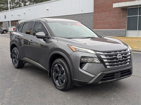 Certified 2025 Nissan Rogue SV image 1