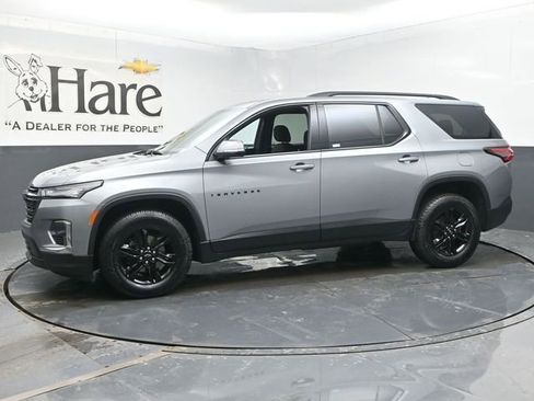 Used 2023 Chevrolet Traverse LT w/ Midnight/Sport Edition image 32