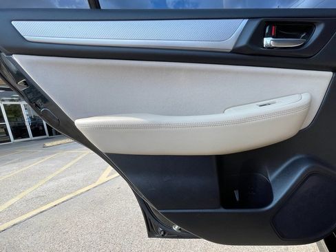 Used 2017 Subaru Legacy 2.5i Premium image 34