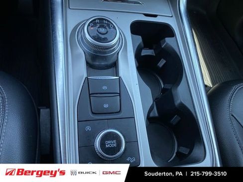 Used 2021 Ford Explorer Limited w/ Equipment Group 301A AWD/4WD image 18