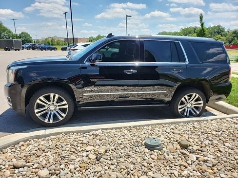 Used 2018 GMC Yukon Denali w/ Denali Ultimate Package AWD/4WD image 8