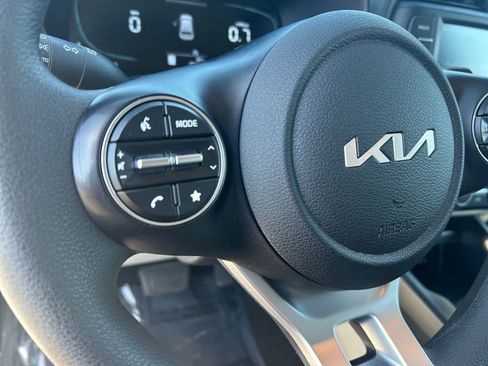 Used 2024 Kia Soul LX w/ Option Group 015 FWD image 15