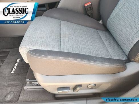 Used 2023 Nissan Rogue SV FWD image 26
