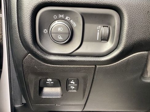 Used 2022 RAM 1500 Big Horn image 28