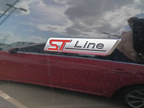 Used 2025 Ford Escape ST-Line Select AWD/4WD image 11