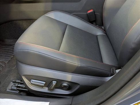 New 2026 Toyota Prius Plug-In Hybrid FWD image 4