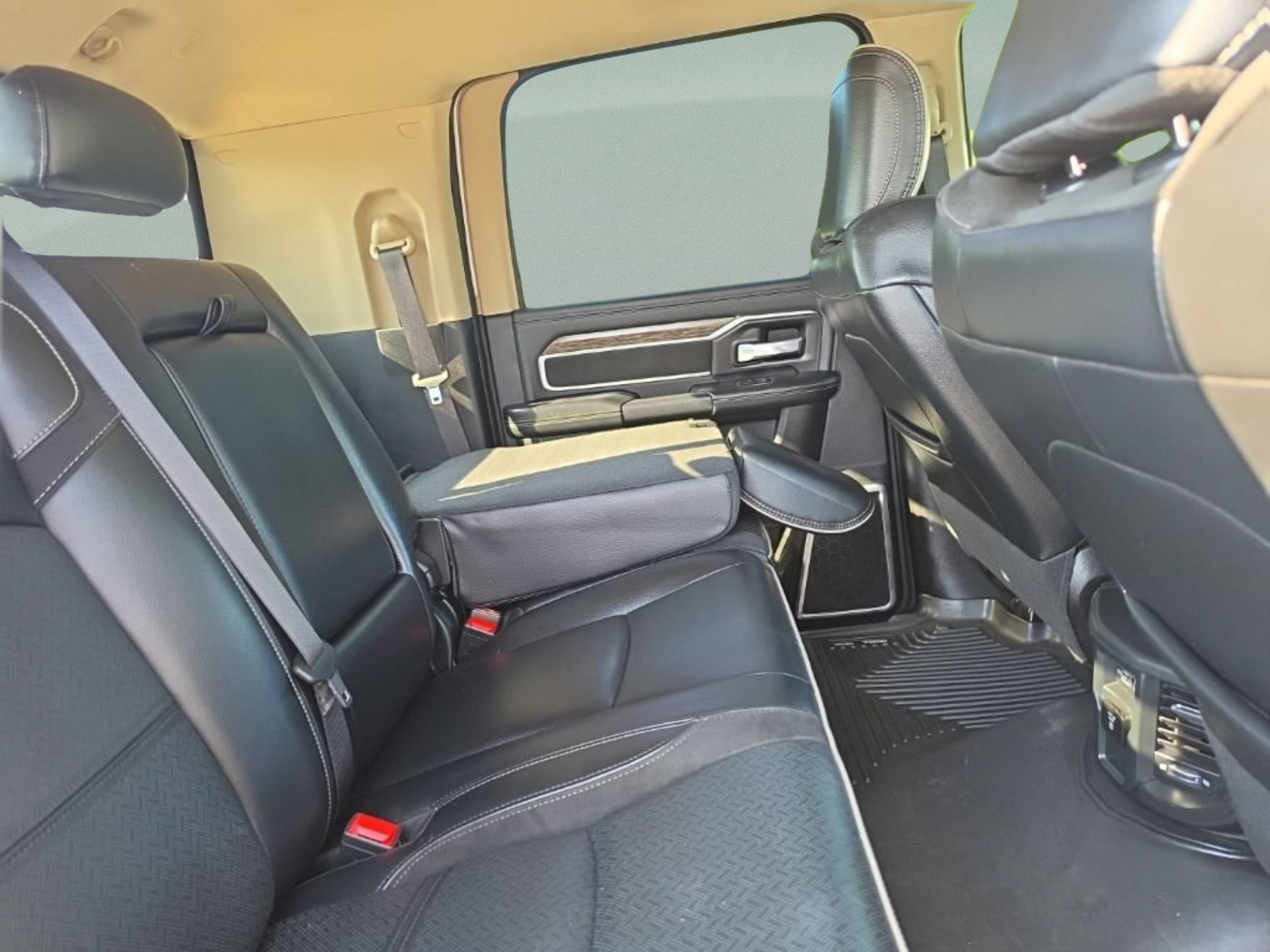 Used 2021 RAM 2500 Laramie AWD/4WD image 26