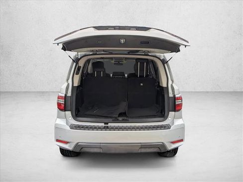 Used 2023 Nissan Armada SL w/ Captain's Chairs Package image 7