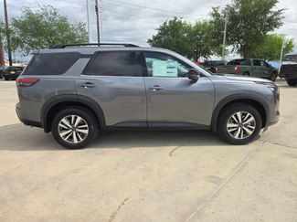 New 2026 Nissan Pathfinder SL FWD video 2