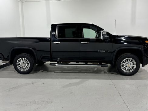 Used 2021 Chevrolet Silverado 3500 High Country image 22