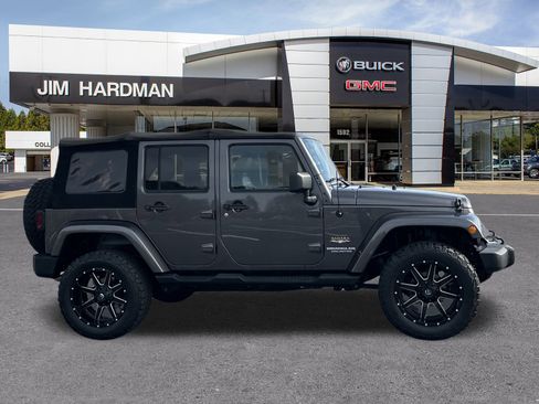 Used 2014 Jeep Wrangler Unlimited Sahara w/ Max Tow Package image 8