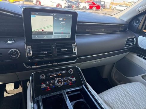 Used 2021 Lincoln Navigator Black Label w/ Cargo Convenience Package image 30