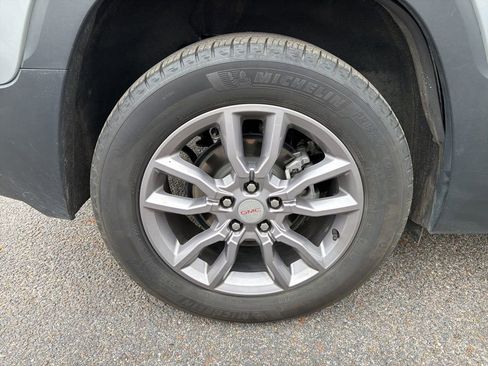 Certified 2024 GMC Terrain SLT image 49