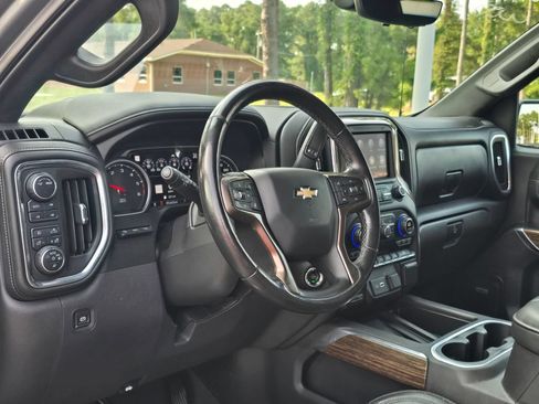 Certified 2021 Chevrolet Silverado 1500 High Country w/ Technology Package AWD/4WD image 14