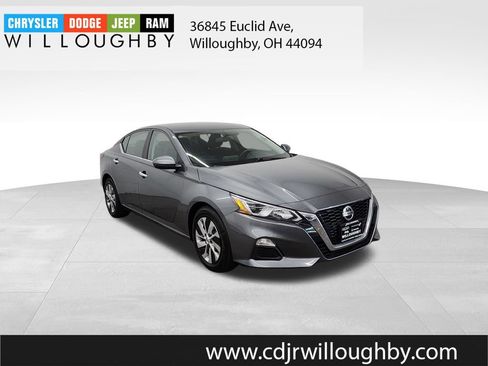 Used 2020 Nissan Altima 2.5 S FWD image 3