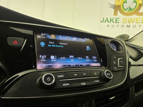 Used 2020 Buick Envision Premium w/ Driver Confidence Package AWD/4WD image 19