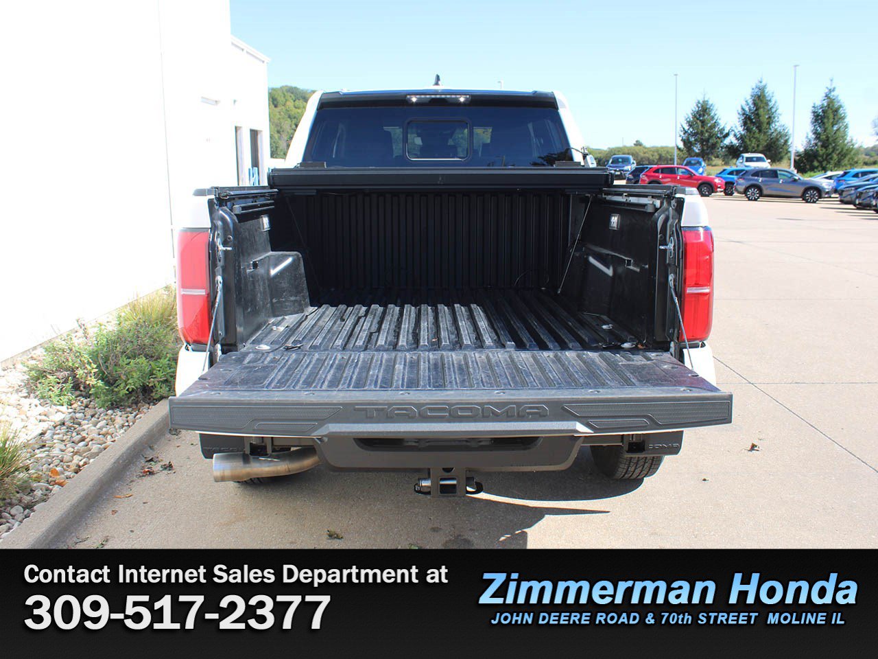 Used 2025 Toyota Tacoma SR5 w/ SR5 Upgrade Package AWD/4WD image 6