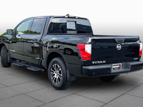 Used 2024 Nissan Titan SV w/ SV Convenience Package RWD image 11