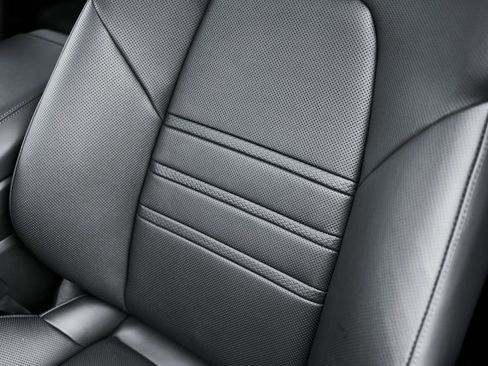 Used 2026 Porsche Cayenne Turbo image 48