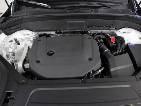 New 2025 Volvo XC90 B6 Plus AWD/4WD image 12