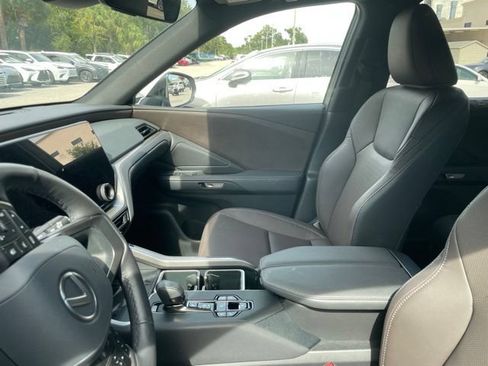 Used 2026 Lexus TX 350 AWD w/ Technology Package image 9