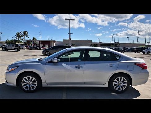 Used 2016 Nissan Altima 2.5 S w/ Power Driver Seat Package FWD image 7