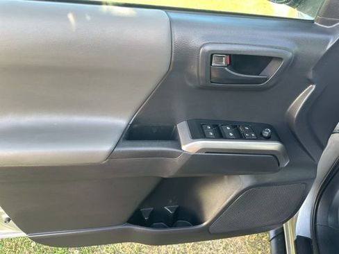 Used 2023 Toyota Tacoma SR5 RWD image 16