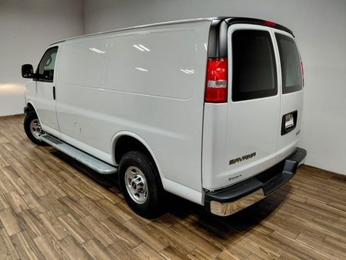 Used 2024 GMC Savana 2500 w/ Driver Convenience Package image 16