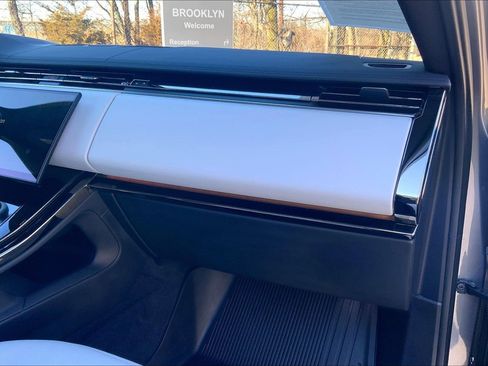 Used 2024 Land Rover Range Rover Sport Dynamic SE image 18