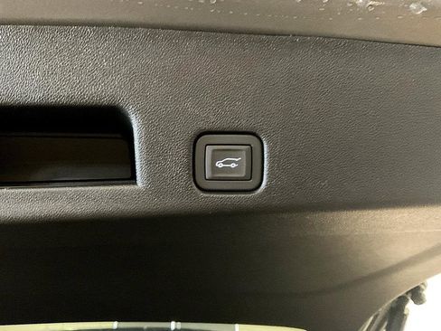 New 2026 Chevrolet Traverse Z71 w/ Enhanced Driving Package image 11