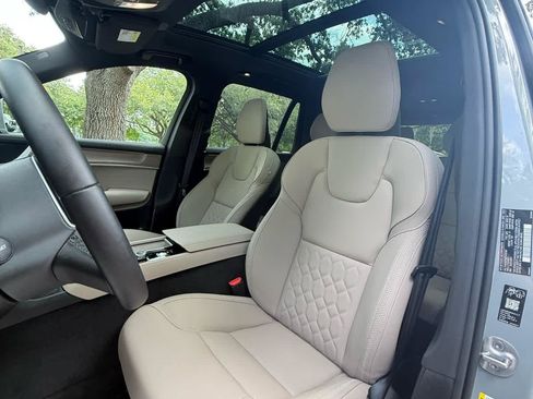 Used 2026 Volvo XC90 T8 Plus w/ Protection Package AWD/4WD image 9