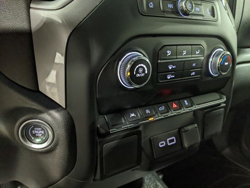 Used 2022 GMC Sierra 1500 Pro w/ Convenience Package AWD/4WD image 18
