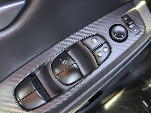 Used 2025 Nissan Sentra SV w/ All-Weather Package FWD image 22