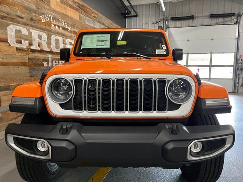 New 2026 Jeep Wrangler Unlimited Sahara w/ Whitecap Package AWD/4WD image 7
