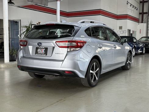 Used 2023 Subaru Impreza 2.0i Premium image 6