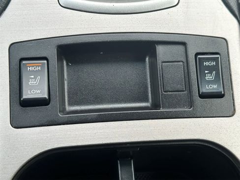 Used 2012 Subaru Outback 2.5i Limited w/ Moonroof Pkg image 22