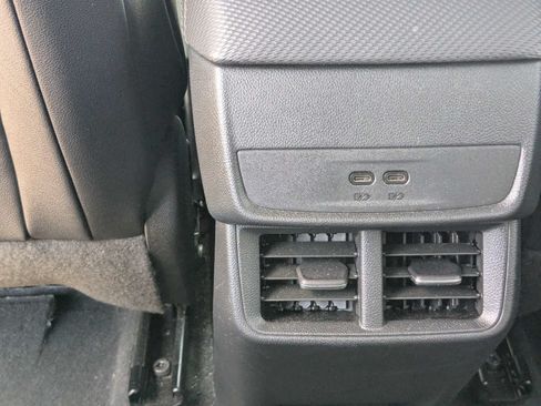 Used 2026 Chevrolet Equinox LT w/ Convenience Package II AWD/4WD image 16