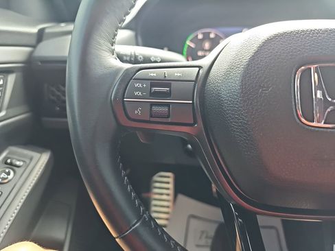 Used 2025 Honda Accord Sport image 22