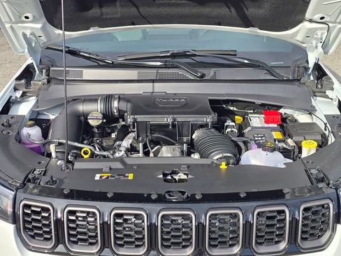 New 2026 Jeep Compass Latitude image 21