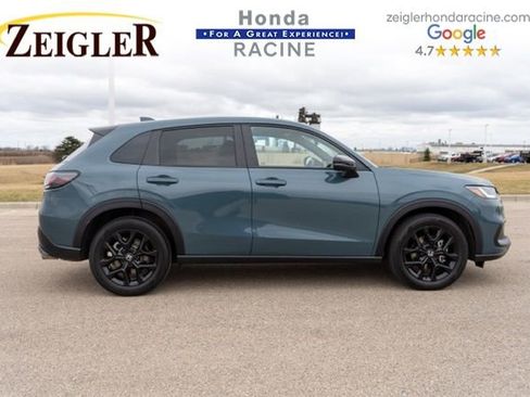 Used 2025 Honda HR-V Sport image 8