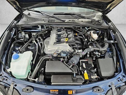 Used 2025 MAZDA MX-5 Miata RF Grand Touring RWD image 27