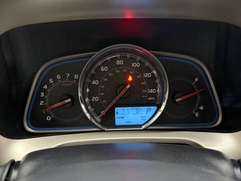 Used 2014 Toyota RAV4 Limited w/ Technology Package AWD/4WD image 24