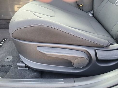 New 2026 Hyundai Elantra Sport FWD image 16