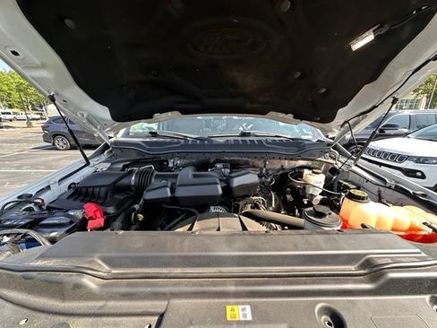 Used 2017 Ford F250 XL w/ Power Equipment Group AWD/4WD image 14